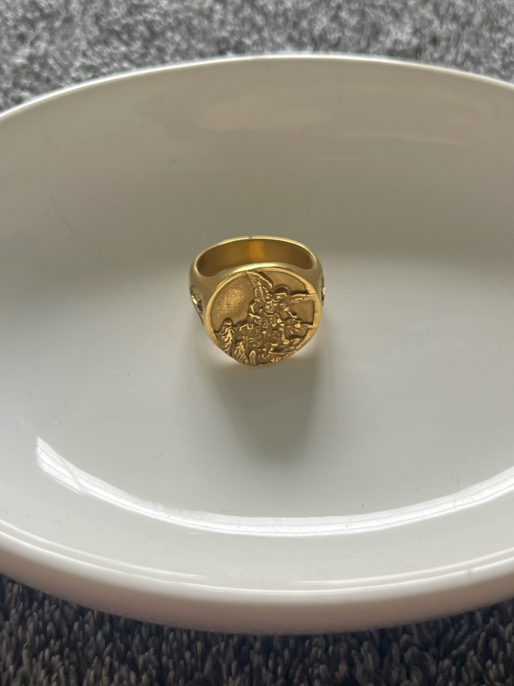 Gold Coin-Face Men's Signet Ring - Timeless Style